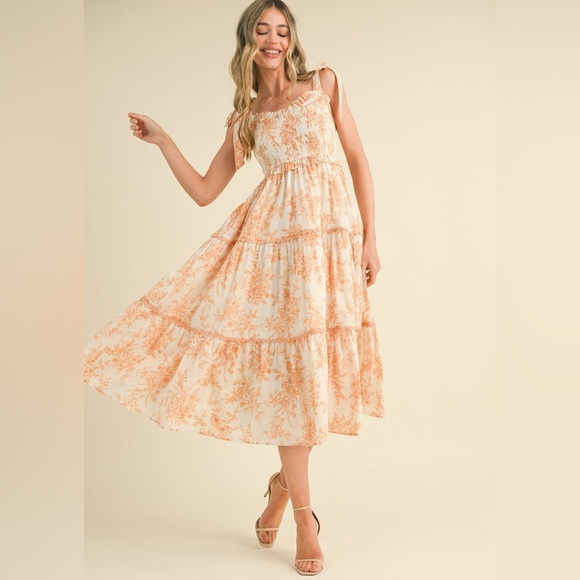 Pinkblush shoulder tie smocked top tiered maxi dress nwot
